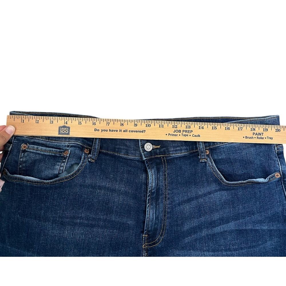 Lucky Brand 410 Athletic Straight Jeans Caprea Blue Denim Casual Stretch 40/30 - Picture 7 of 10